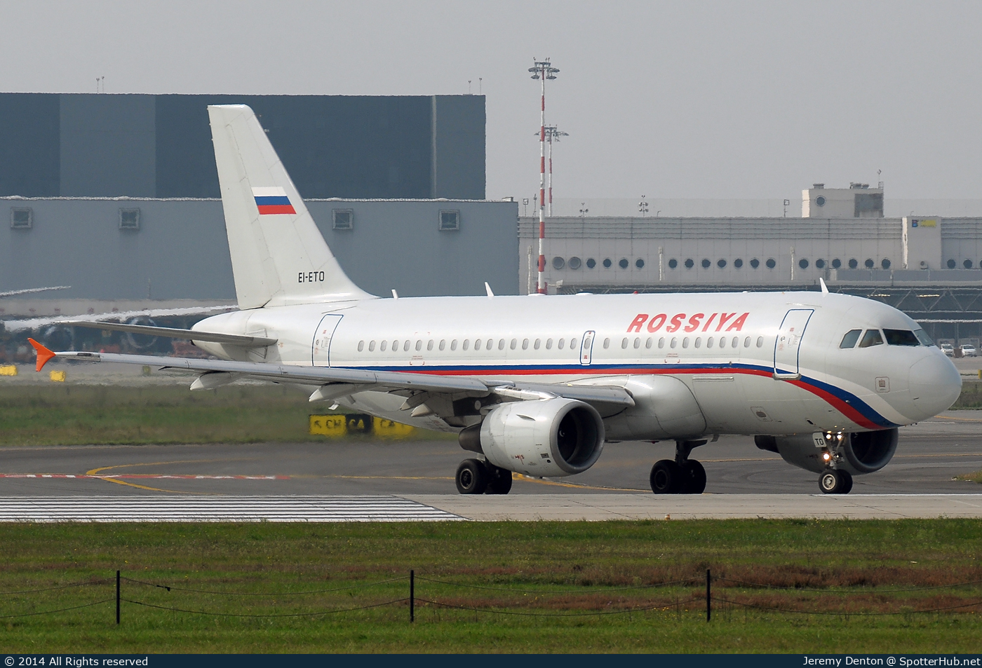 Photo of EI-ETO - Airbus A319-111 operated by Rossiya Airlines