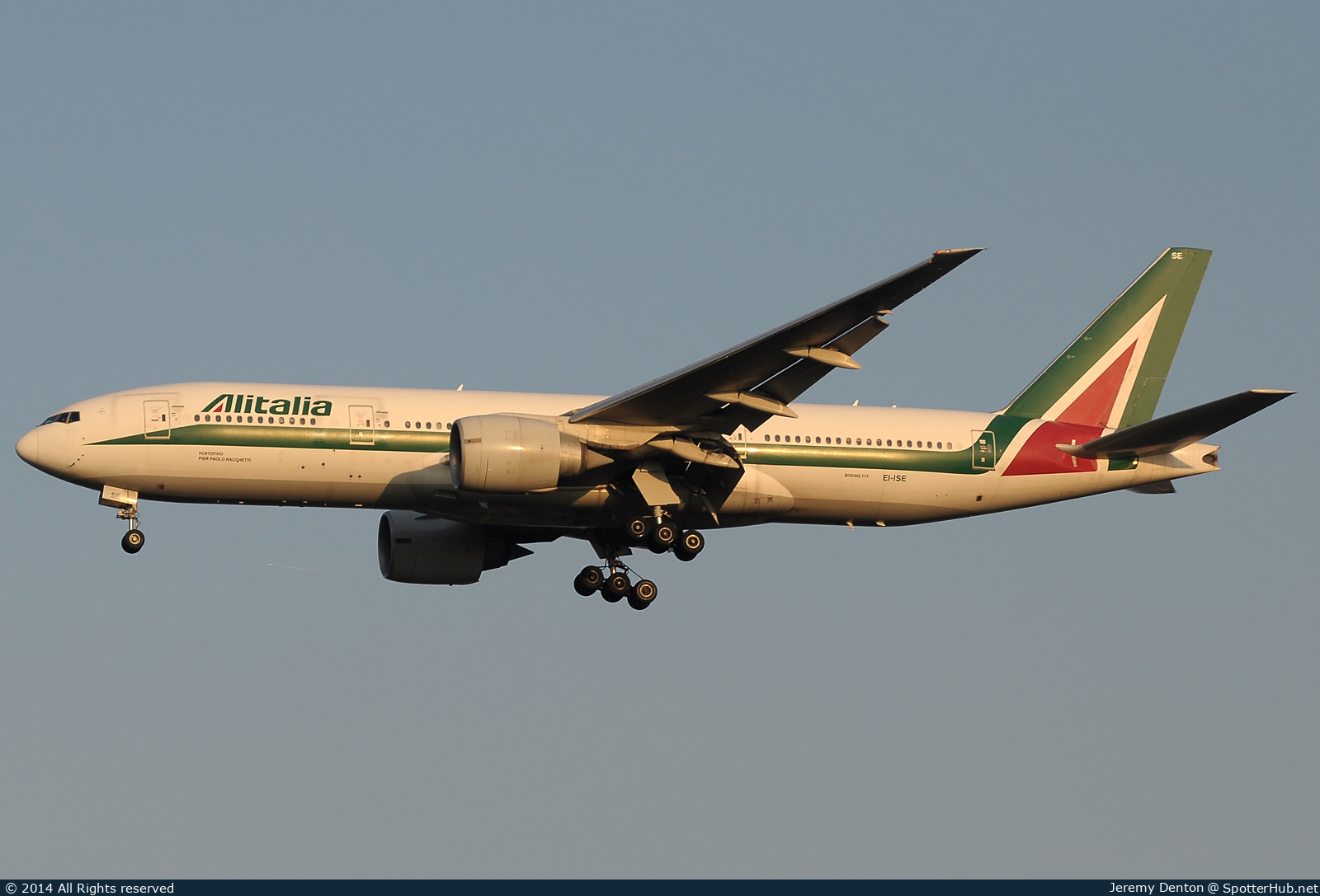 Photo of EI-ISE - Boeing 777-243(ER) operated by Alitalia