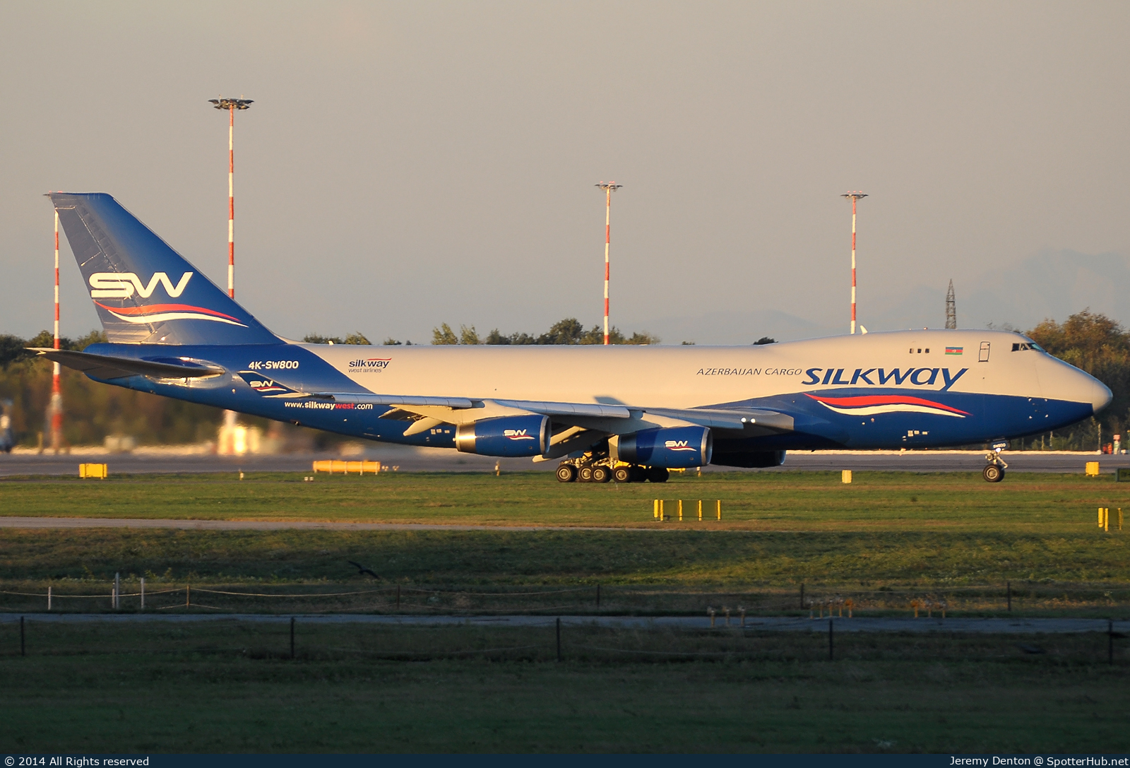 Photo of 4K-SW800 - Boeing 747-4R7F operated by Silk Way West Airlines