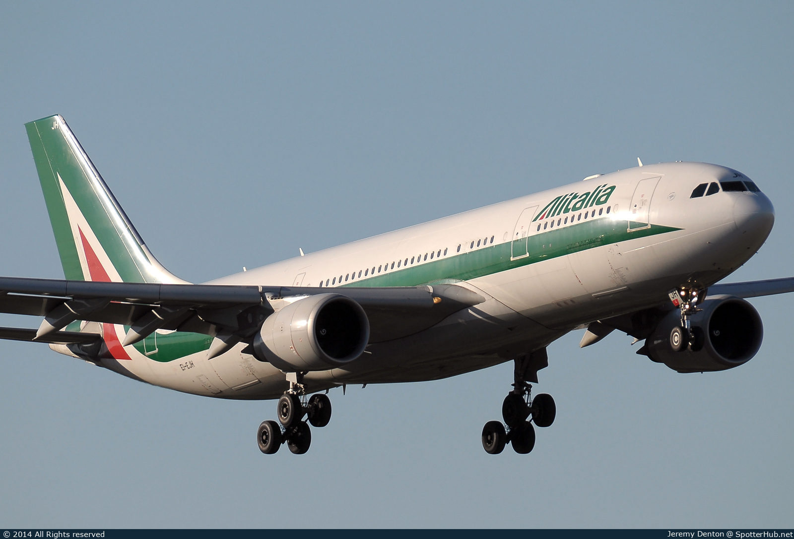 Photo of EI-EJH - Airbus A330-202 operated by Alitalia