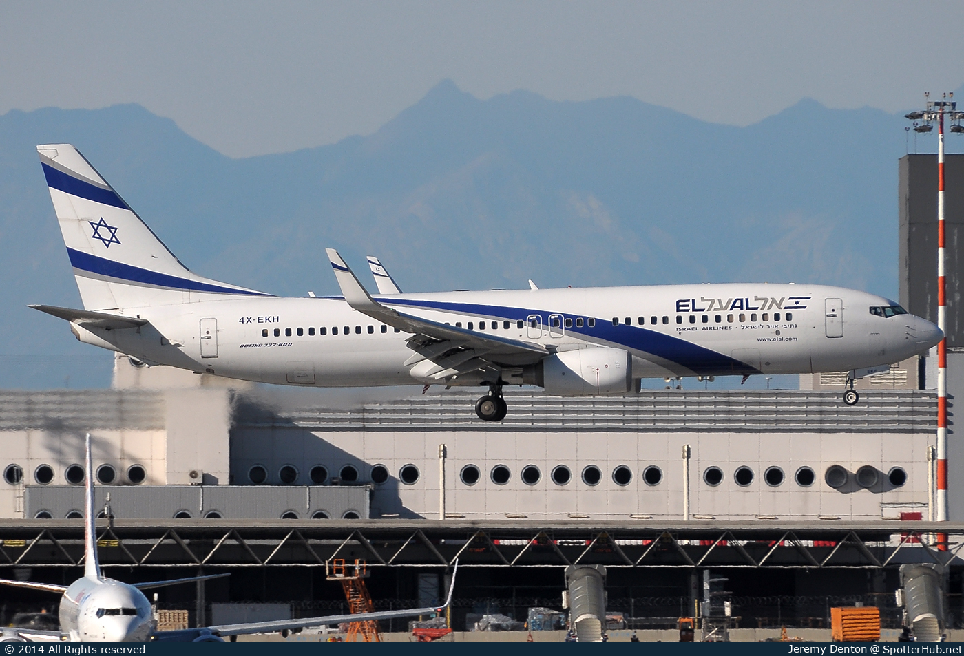 Photo of 4X-EKH - Boeing 737-85P operated by El Al Israel Airlines