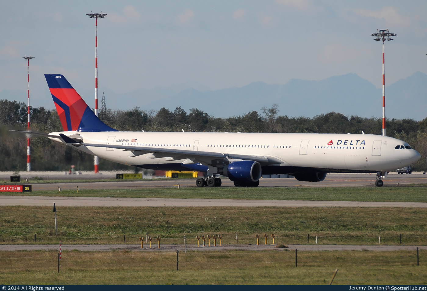 Photo of N805NW - Airbus A330-323 operated by Delta Air Lines