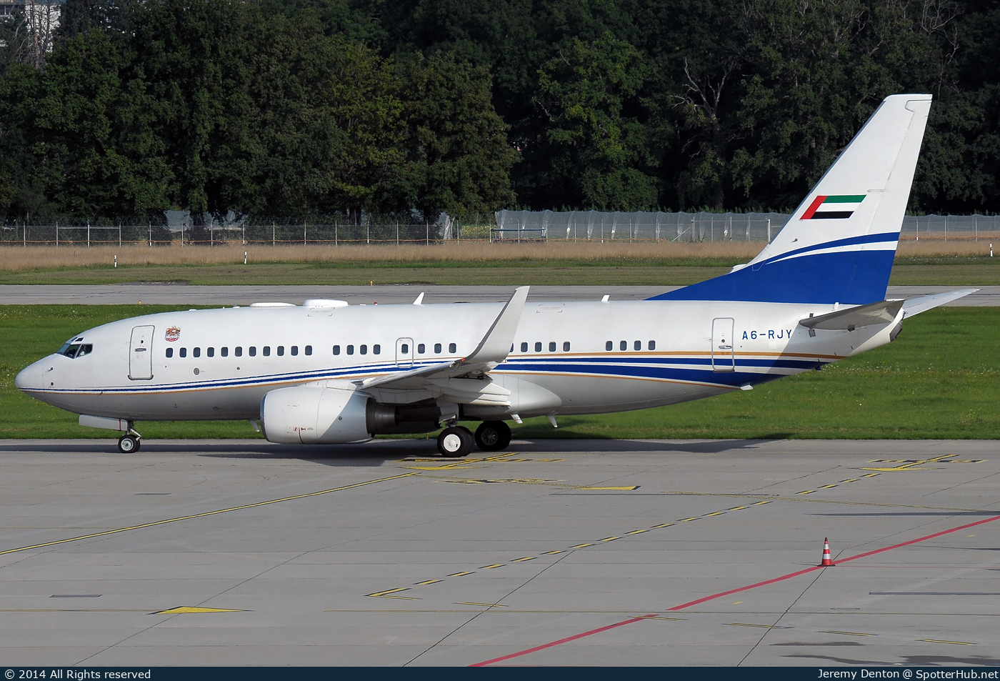 Photo of A6-RJY - Boeing 737-7Z5(BBJ) operated by Royal Jet