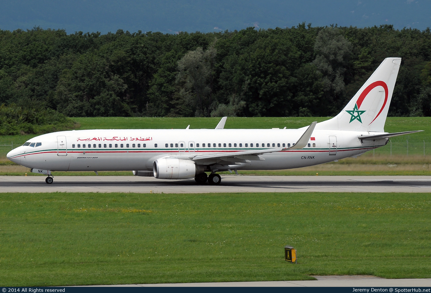 Photo of CN-RNK - Boeing 737-8B6 operated by Royal Air Maroc