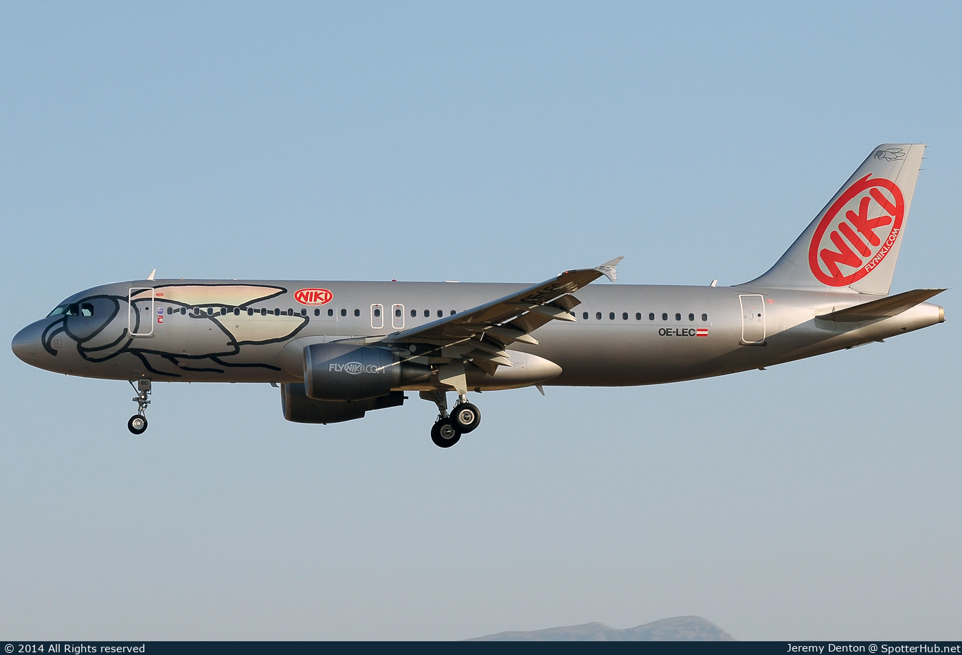 Photo of OE-LEC - Airbus A320-214 operated by Niki