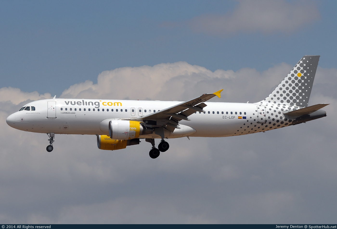 Photo of EC-LOP - Airbus A320-214 operated by Vueling