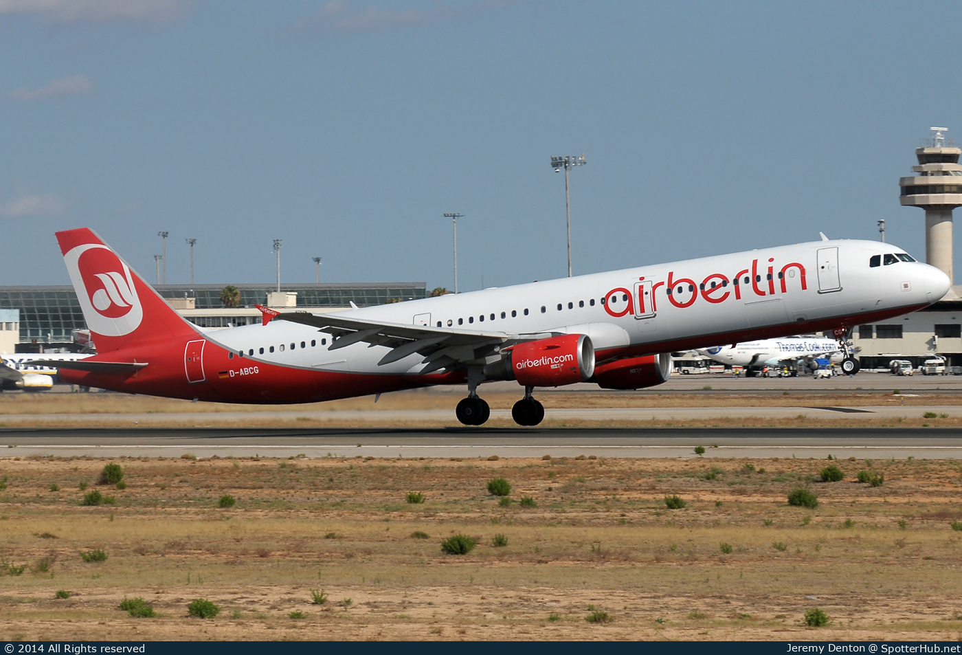 Photo of D-ABCG - Airbus A321-211 operated by Air Berlin