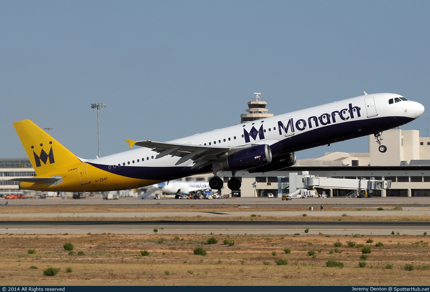 Photo of G-ZBAF - Airbus A321-231 operated by Monarch Airlines