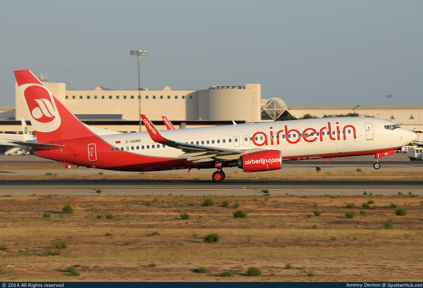 Photo of D-ABMR - Boeing 737-86J operated by Air Berlin
