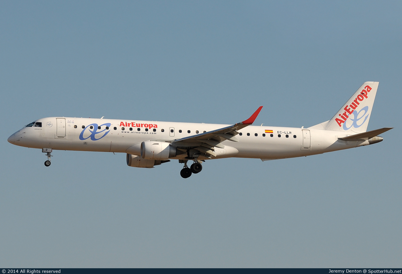 Photo of EC-LLR - Embraer ERJ-195LR operated by Air Europa