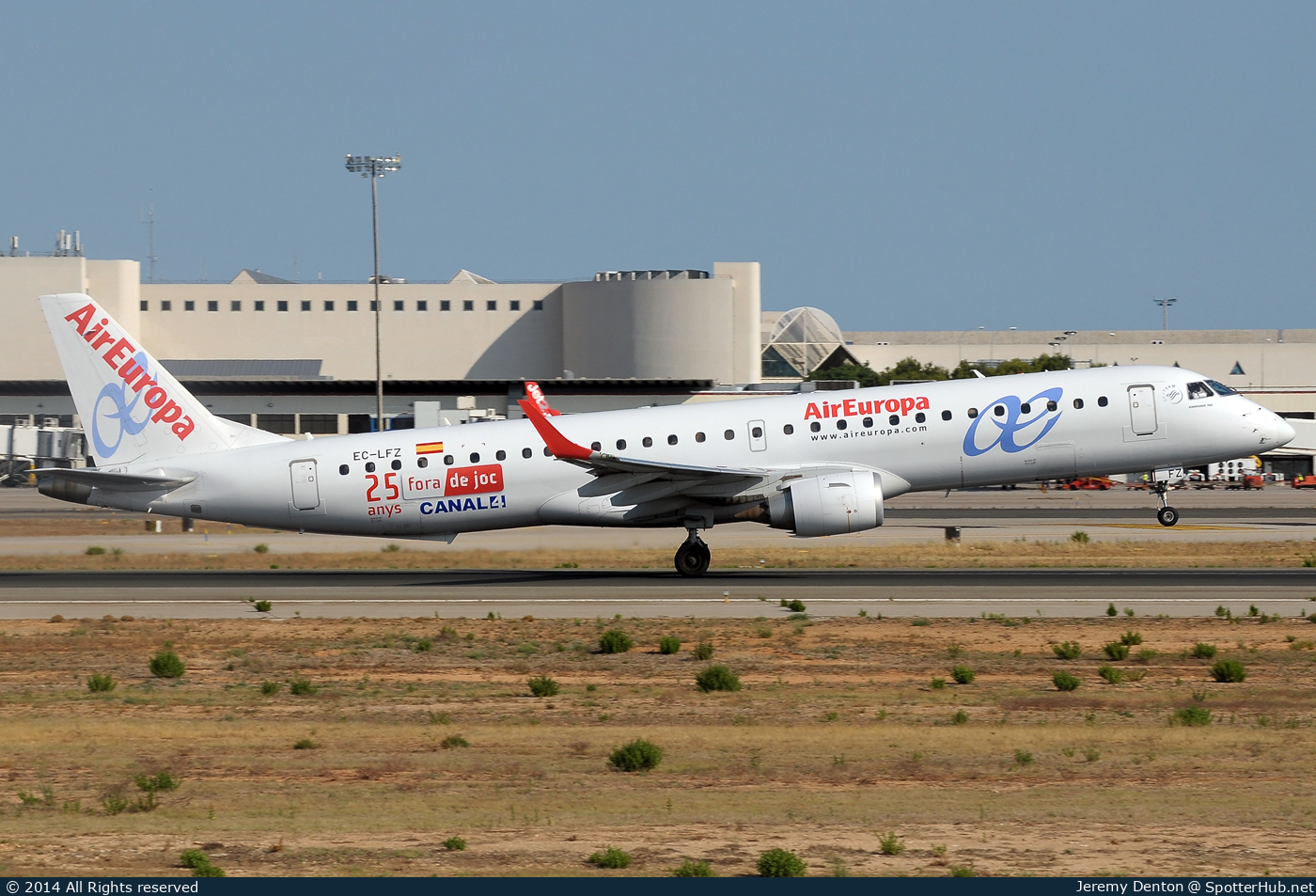 Photo of EC-LFZ - Embraer ERJ-195LR operated by Air Europa