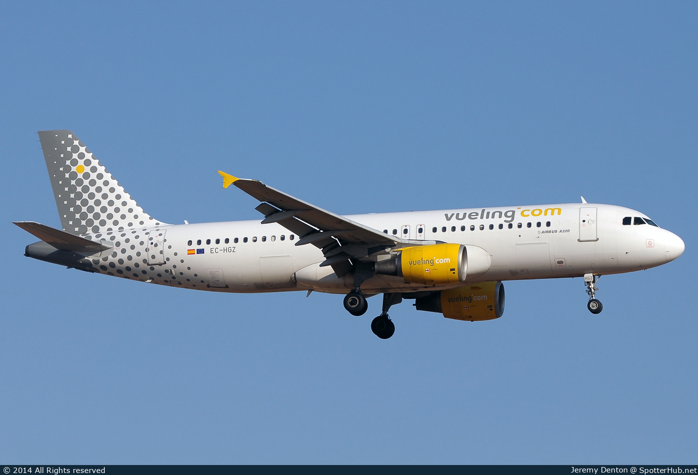 Photo of EC-HGZ - Airbus A320-214 operated by Vueling