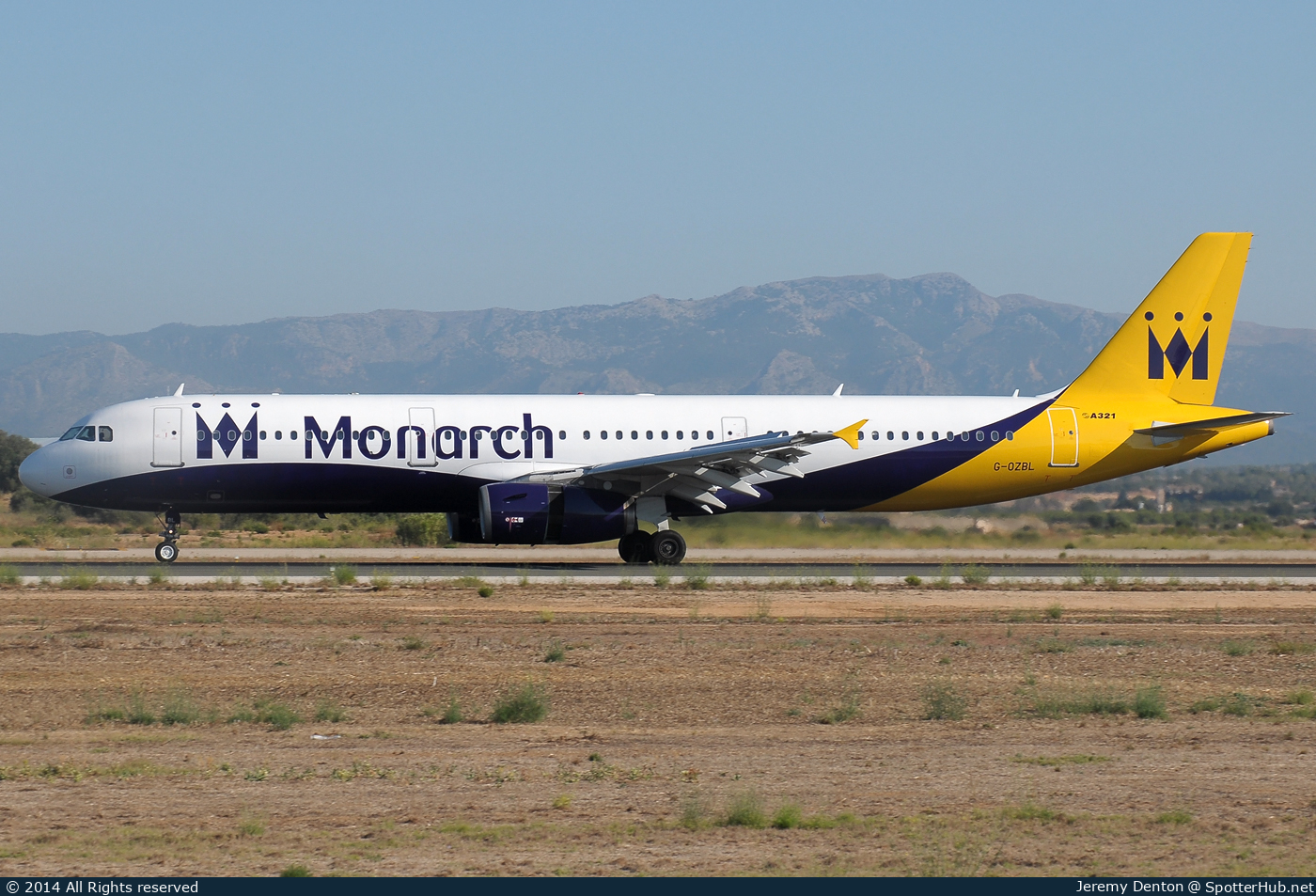 Photo of G-OZBL - Airbus A321-231 operated by Monarch Airlines