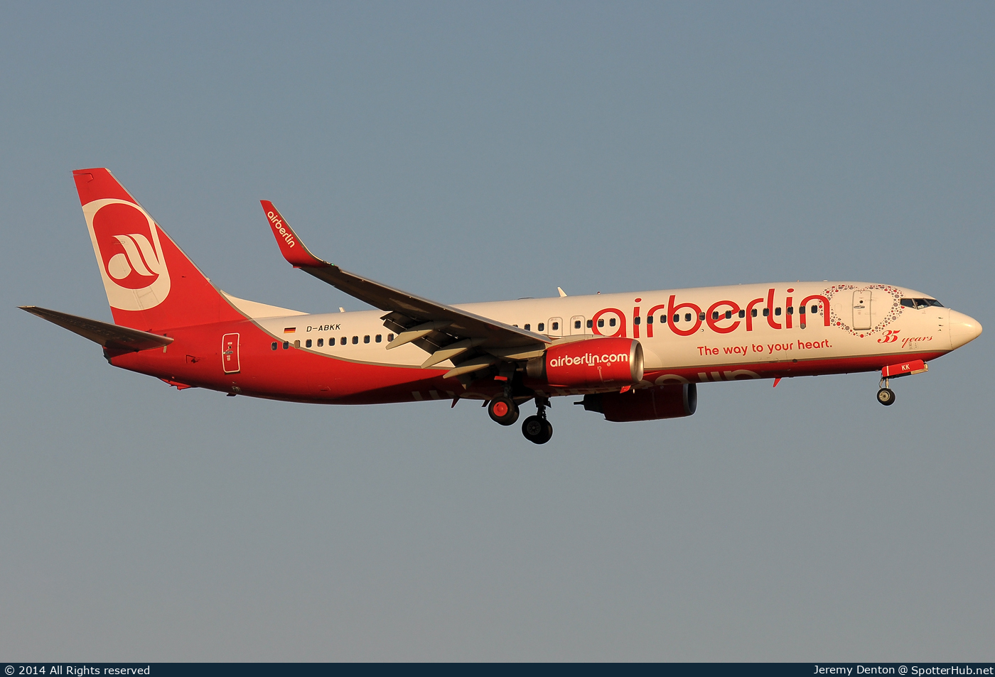 Photo of D-ABKK - Boeing 737-86J operated by Air Berlin