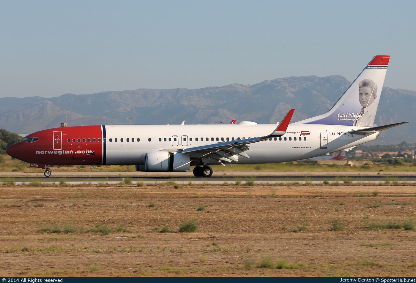 Photo of LN-NGM - Boeing 737-8JP operated by Norwegian Air Shuttle