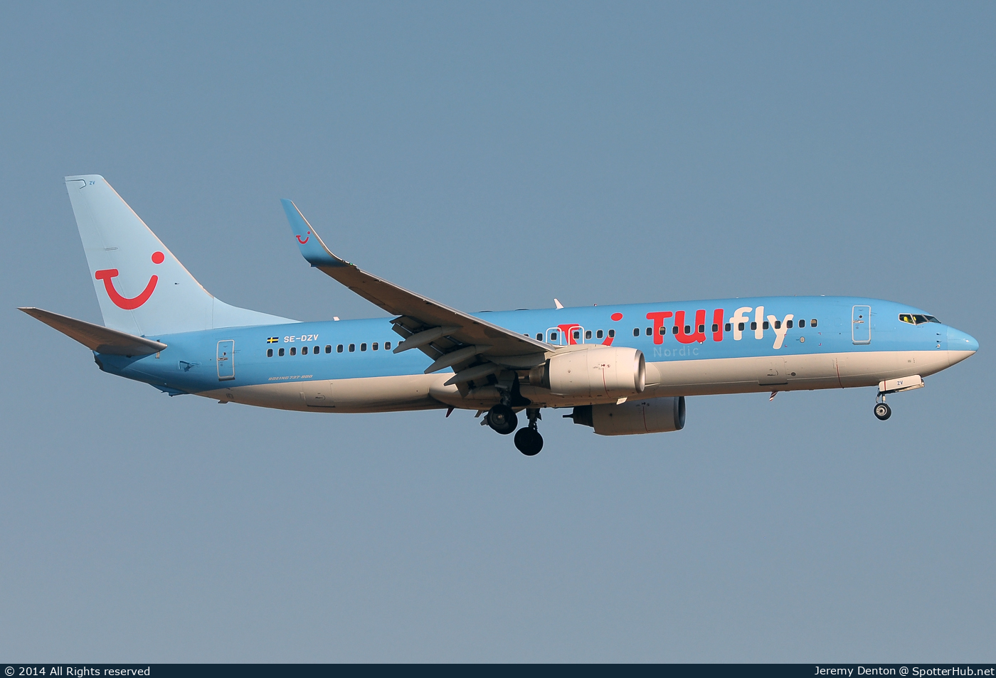 Photo of SE-DZV - Boeing 737-804 operated by TUIfly Nordic