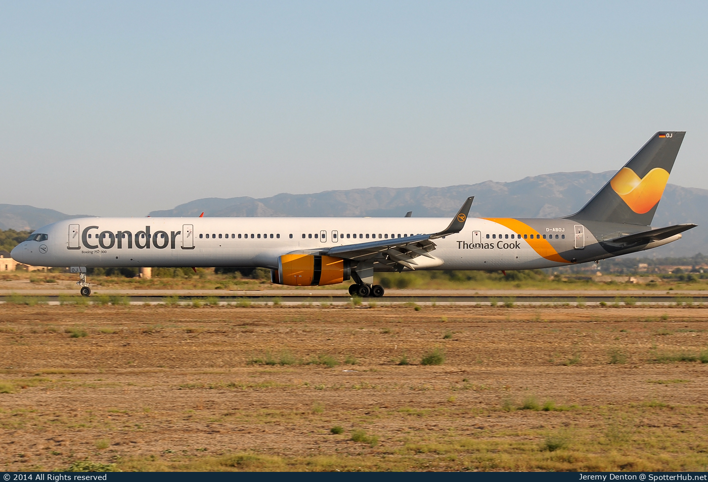 Photo of D-ABOJ - Boeing 757-330 operated by Condor
