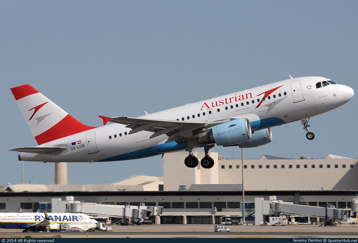 Photo of OE-LDB - Airbus A319-112 operated by Austrian Airlines