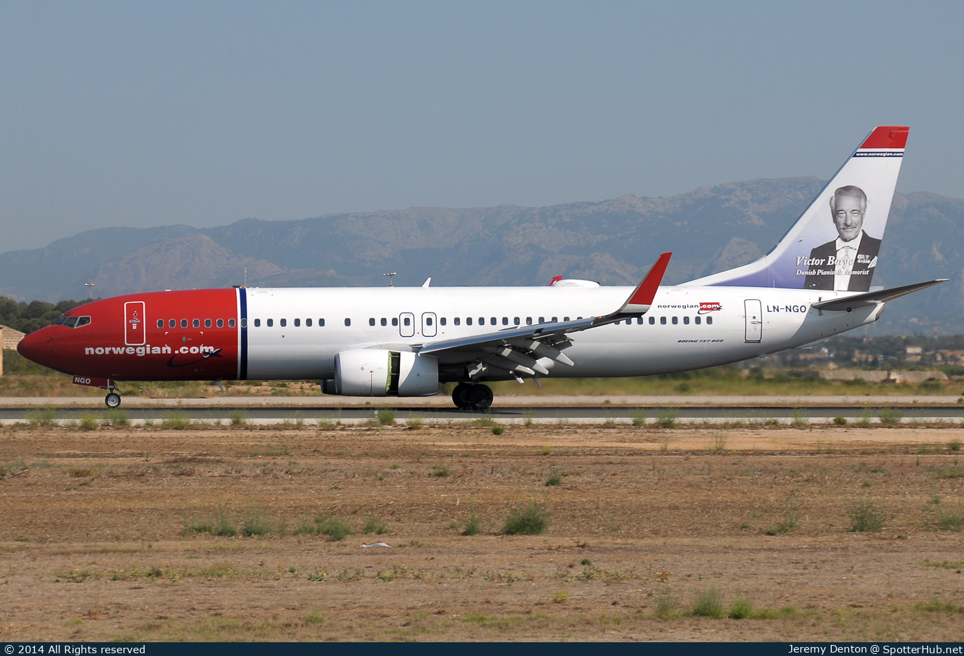 Photo of LN-NGO - Boeing 737-8JP operated by Norwegian Air Shuttle