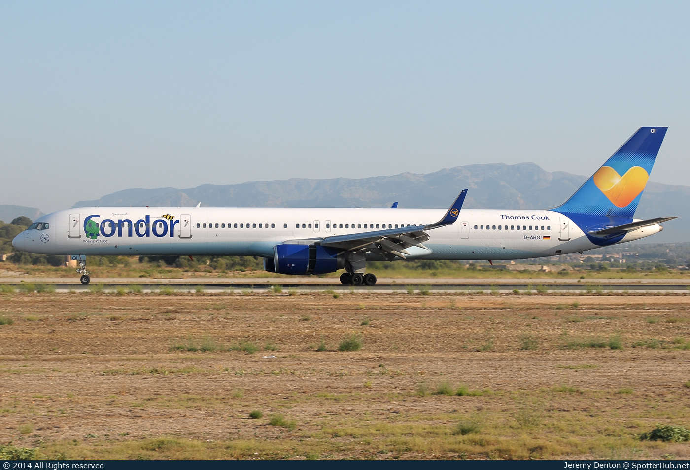 Photo of D-ABOI - Boeing 757-330 operated by Condor