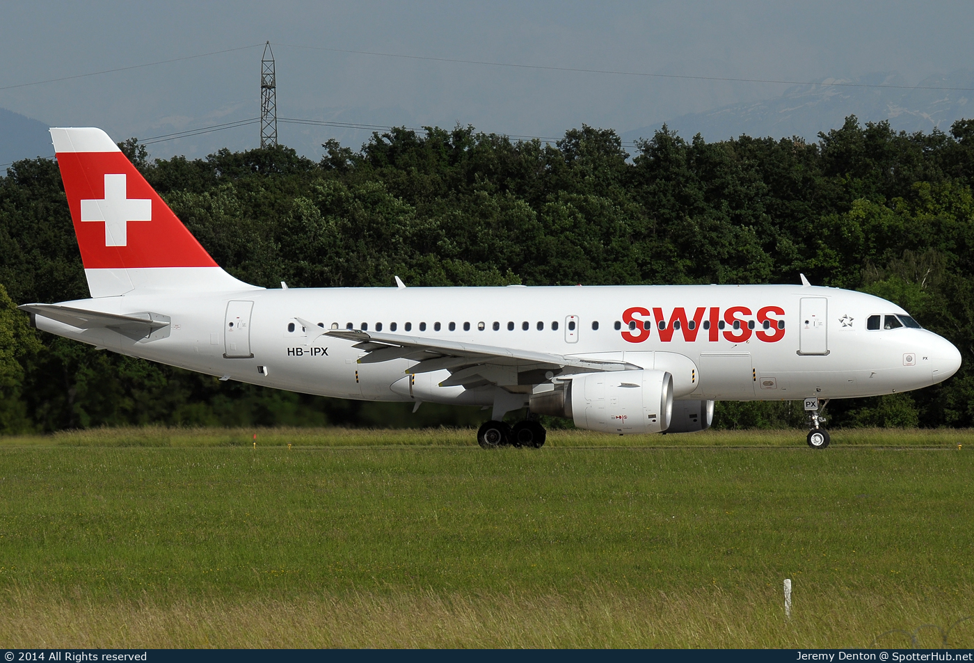 Photo of HB-IPX - Airbus A319-112 operated by Swiss International Air Lines