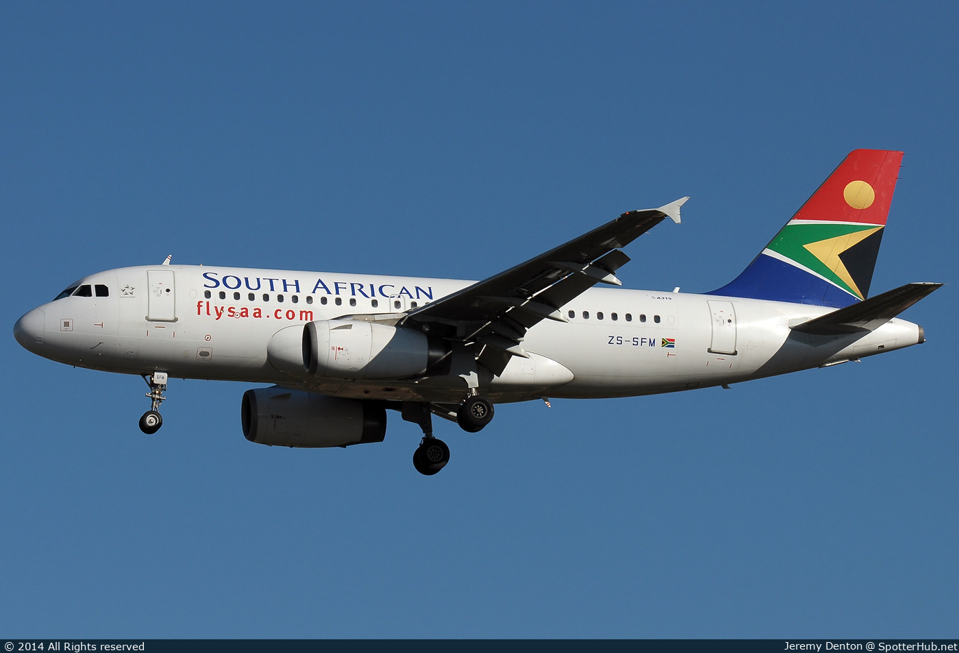 Photo of ZS-SFM - Airbus A319-131 operated by South African Airways