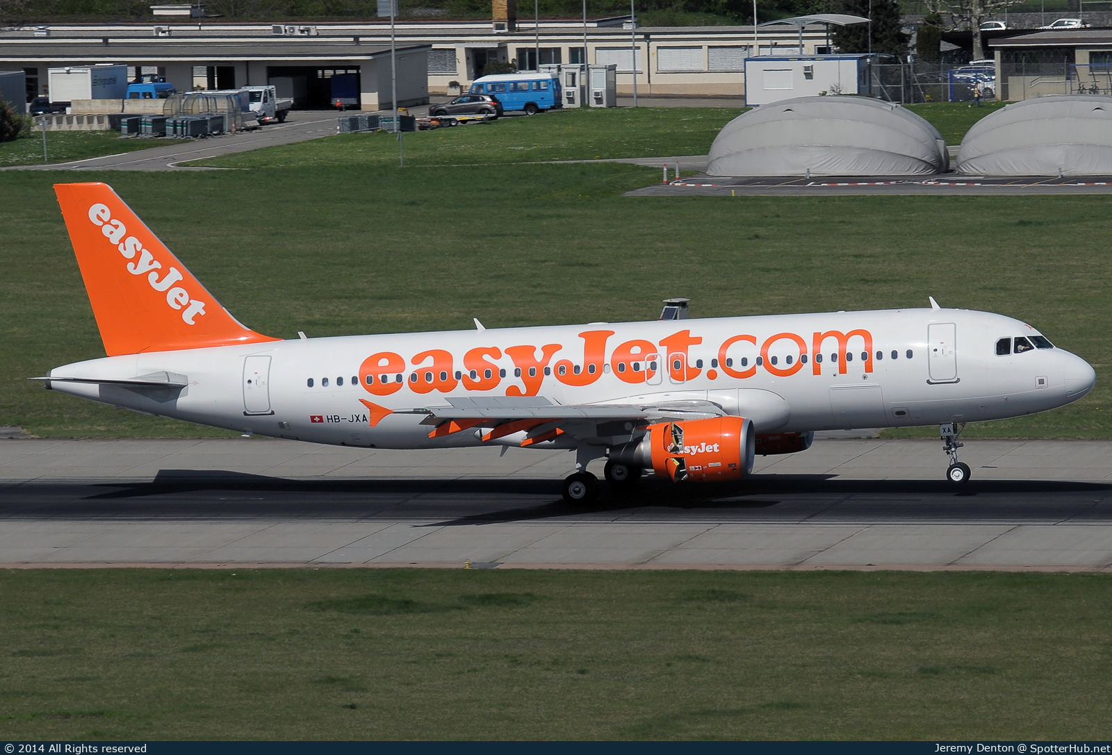 Photo of HB-JXA - Airbus A320-214 operated by easyJet Switzerland