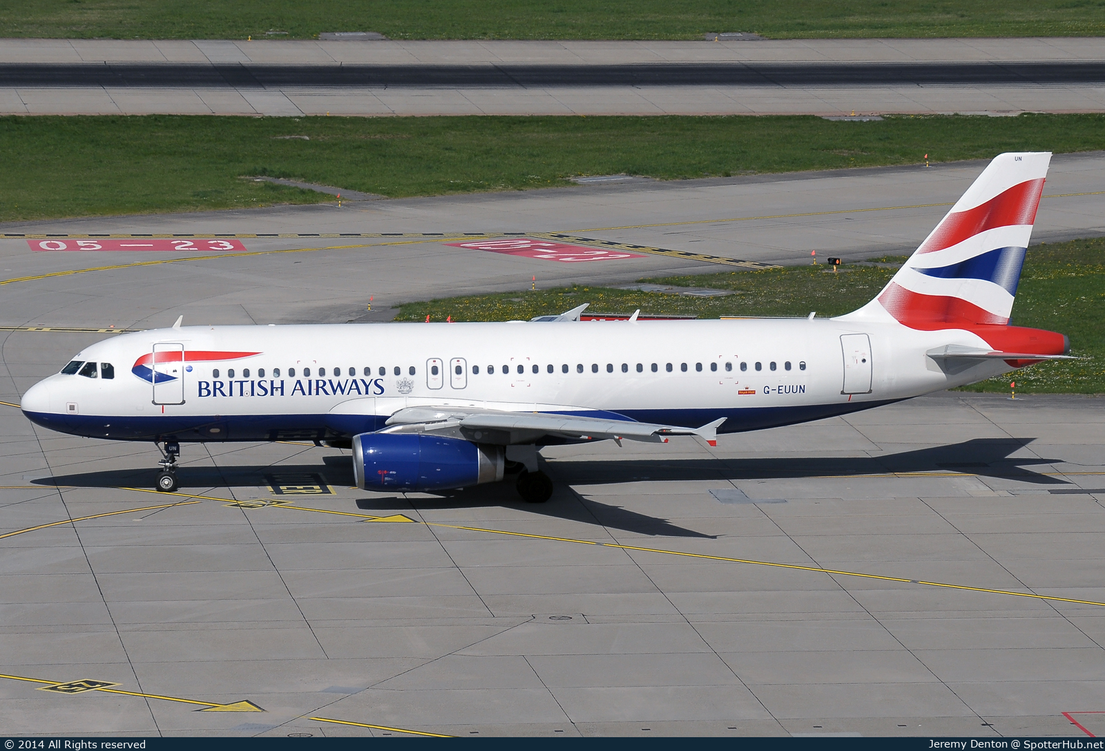 Photo of G-EUUN - Airbus A320-232 operated by British Airways