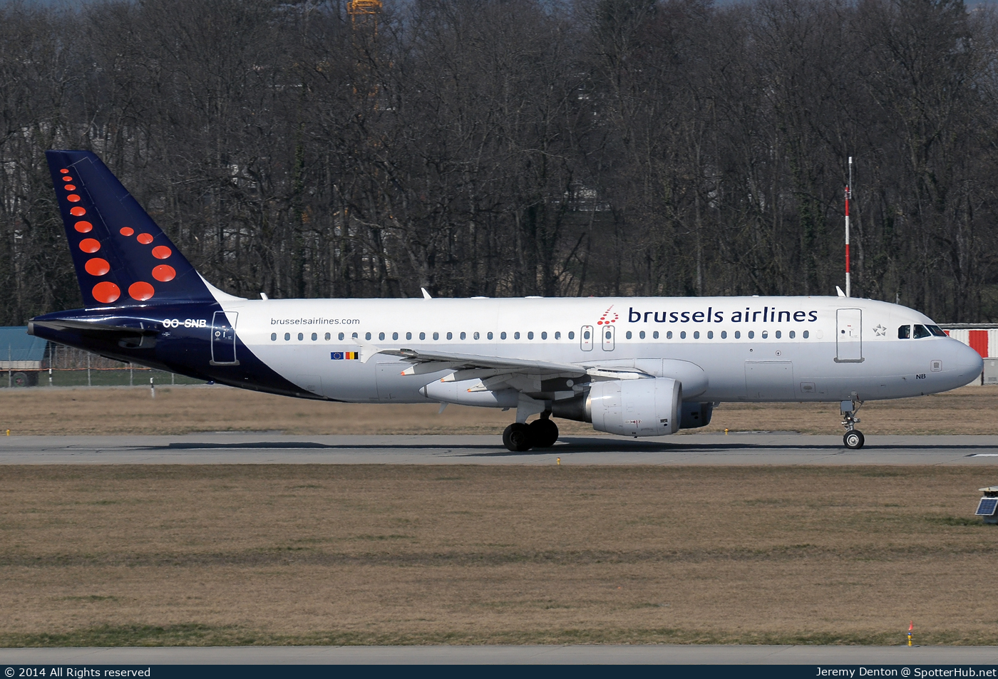 Photo of OO-SNB - Airbus A320-214 operated by Brussels Airlines