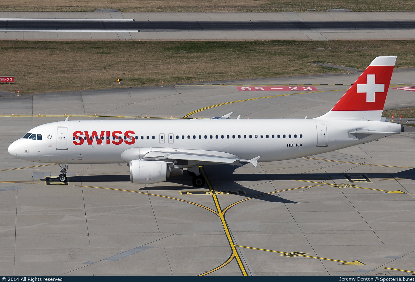 Photo of HB-IJX - Airbus A320-214 operated by Swiss International Air Lines