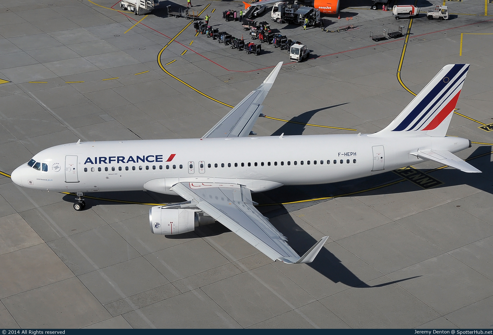 Photo of F-HEPH - Airbus A320-214 operated by Air France