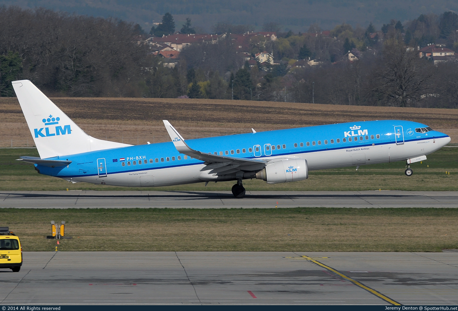Photo of PH-BXH - Boeing 737-8K2 operated by KLM Royal Dutch Airlines
