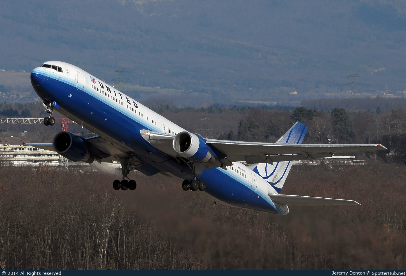 Photo of N655UA - Boeing 767-322(ER) operated by United Airlines