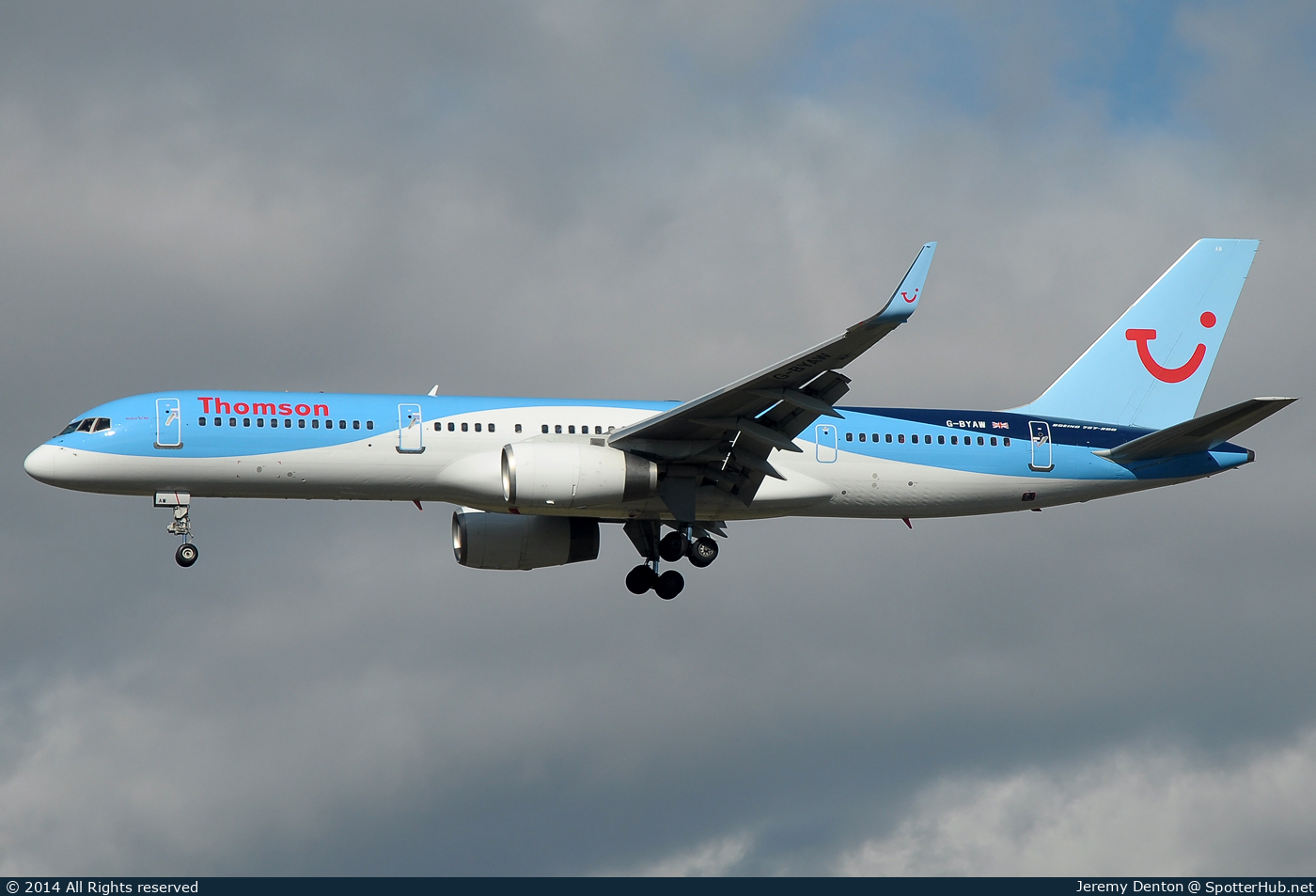 Photo of G-BYAW - Boeing 757-204 operated by Thomson Airways