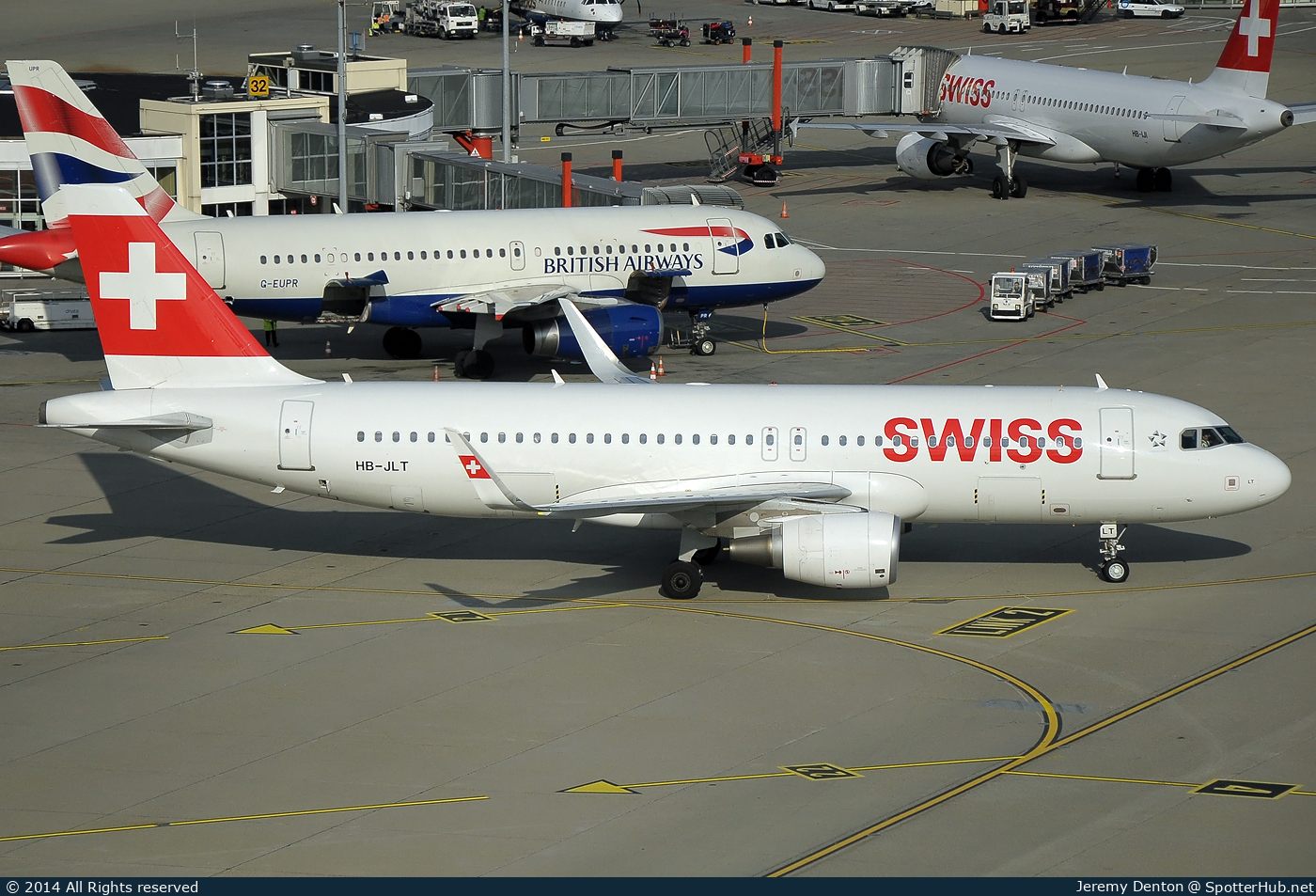 Photo of HB-JLT - Airbus A320-214 operated by Swiss International Air Lines
