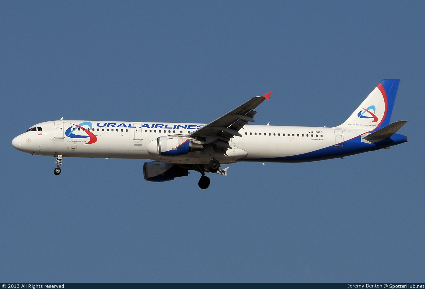 Photo of VQ-BKG - Airbus A321-211 operated by Ural Airlines