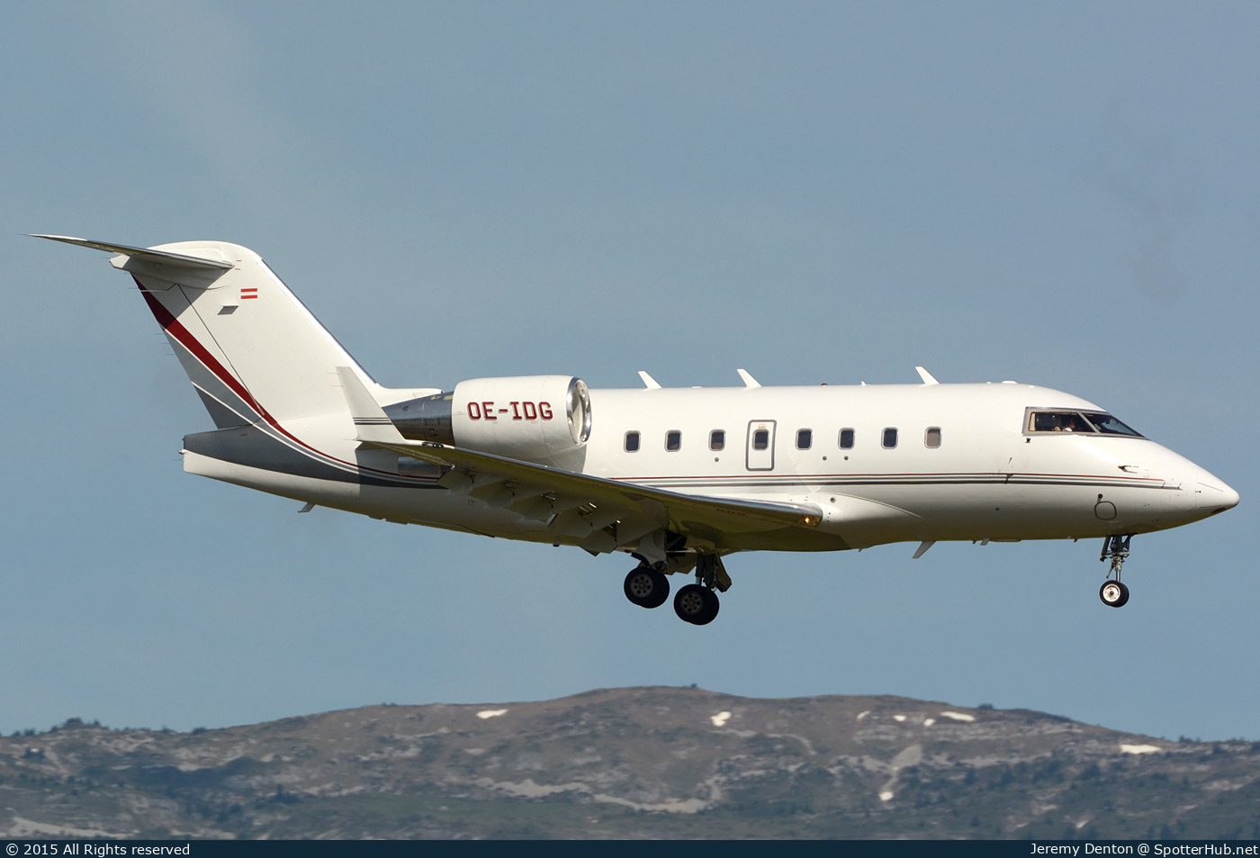 Photo of OE-IDG - Bombardier Challenger 604 operated by Global Jet Austria