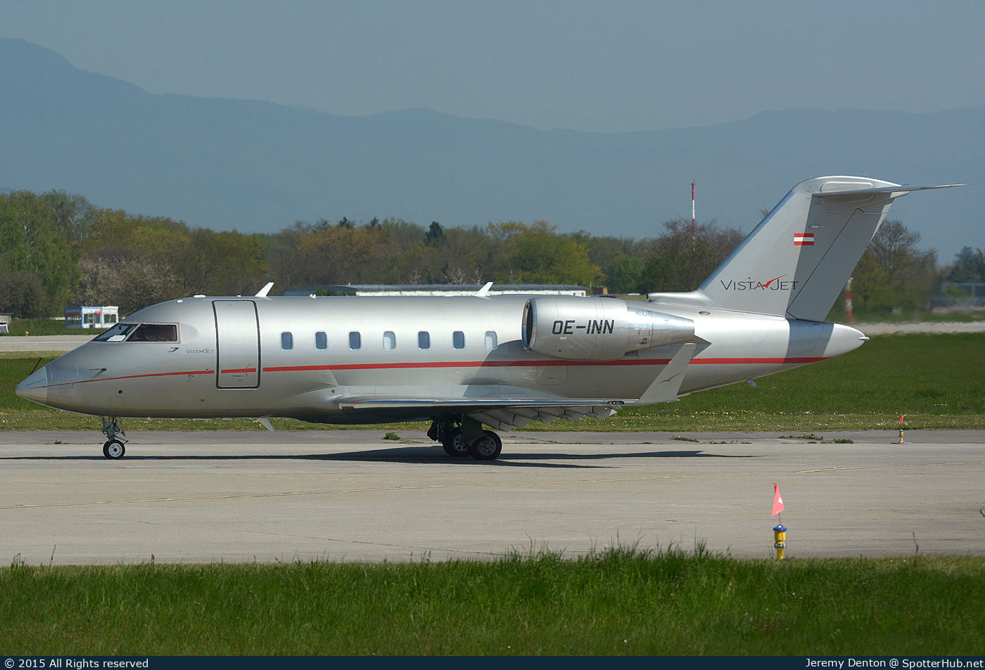 Photo of OE-INN - Bombardier Challenger 605 operated by VistaJet