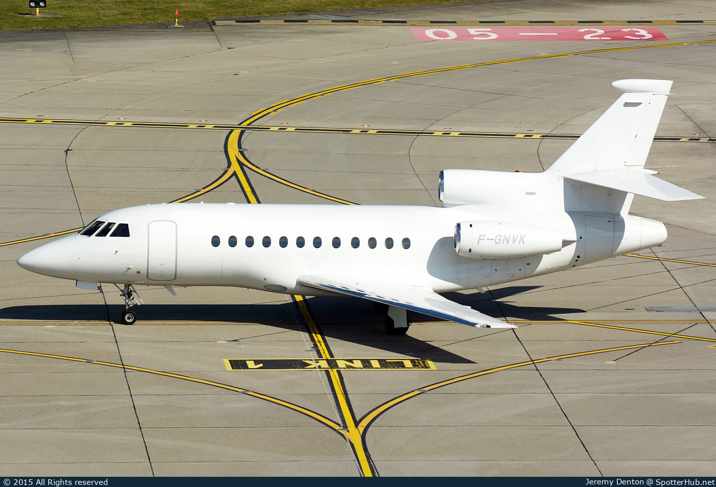 Photo of F-GNVK - Dassault Falcon 900EX operated by Dassault Falcon Service