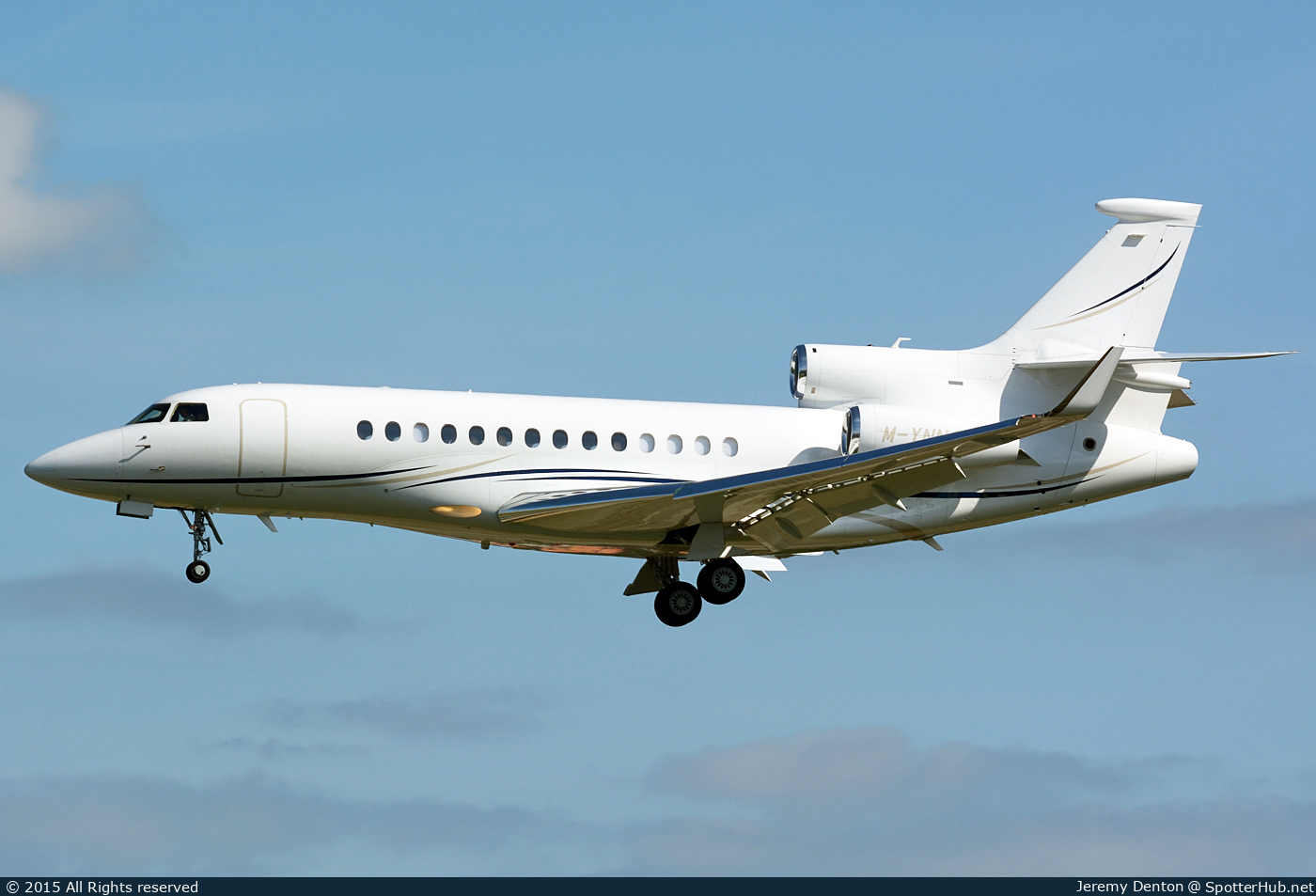 Photo of M-YNNS - Dassault Falcon 7X operated by Private