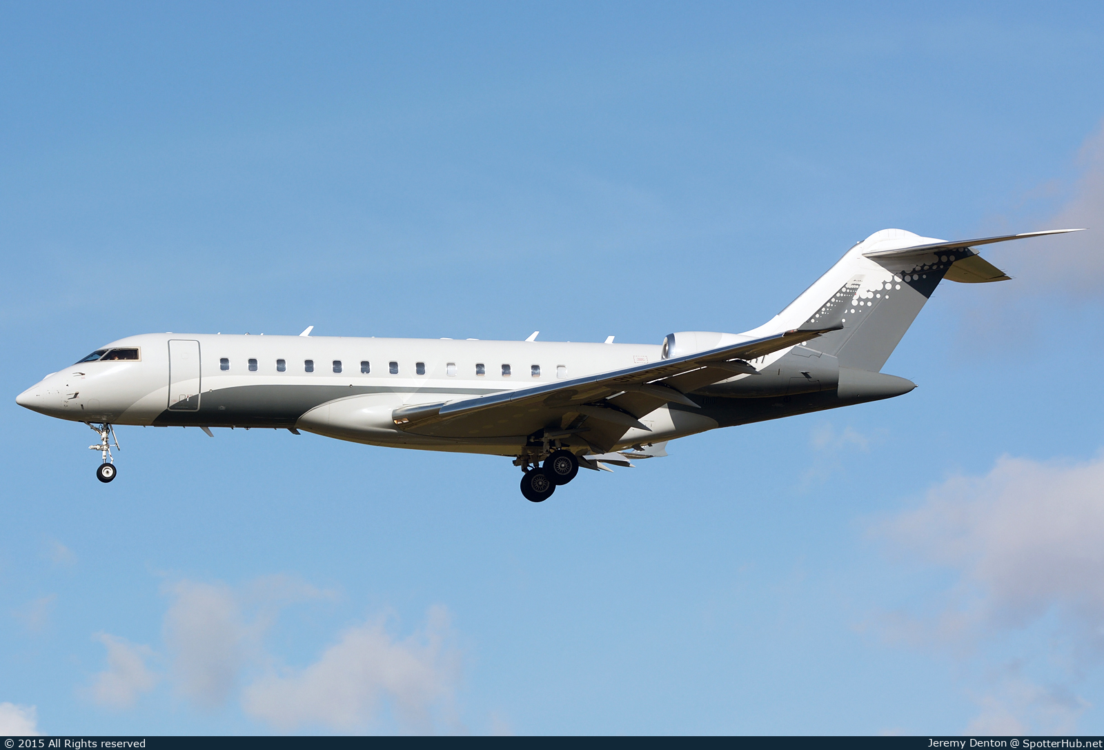 Photo of 9H-SRT - Bombardier Global Express XRS operated by Hyperion Aviation
