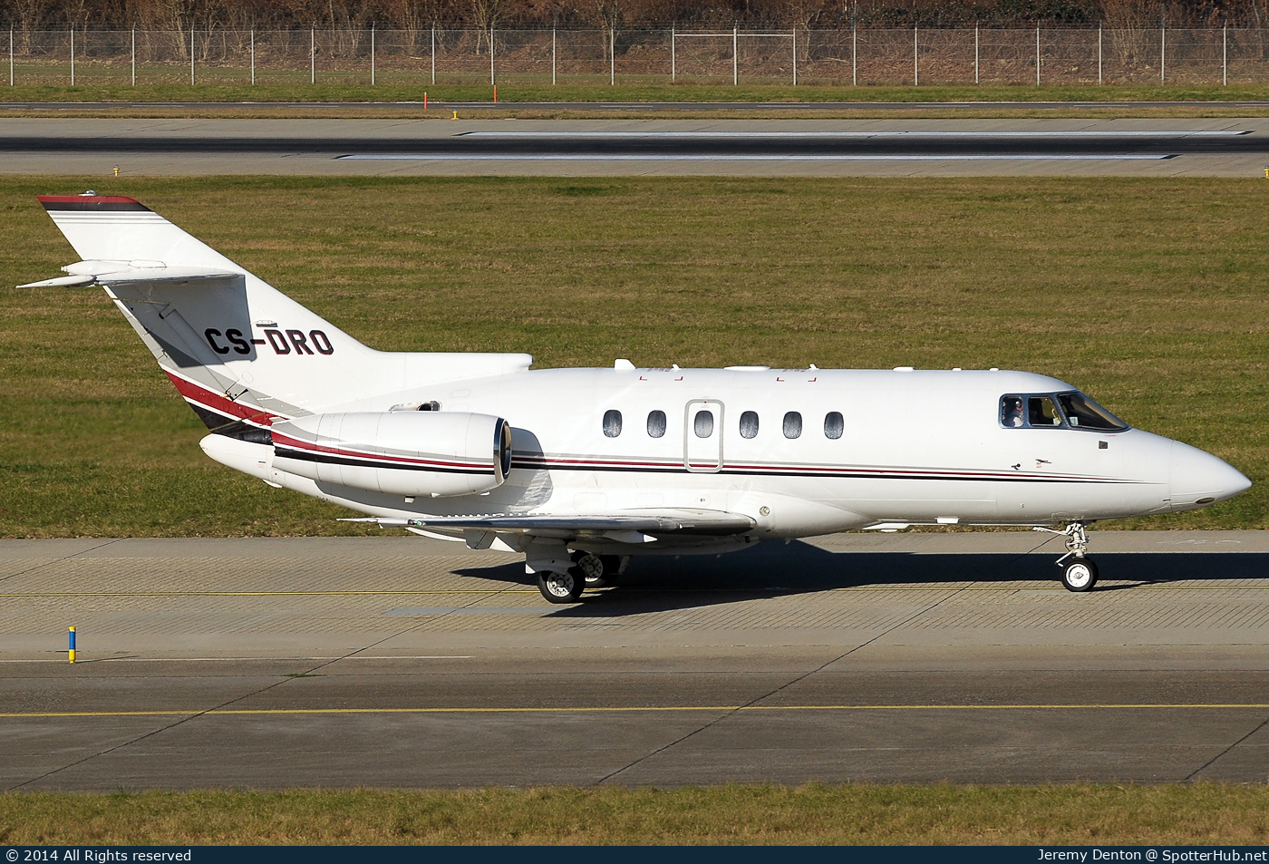 Photo of CS-DRO - Hawker Beechcraft 800XP operated by NetJets Europe