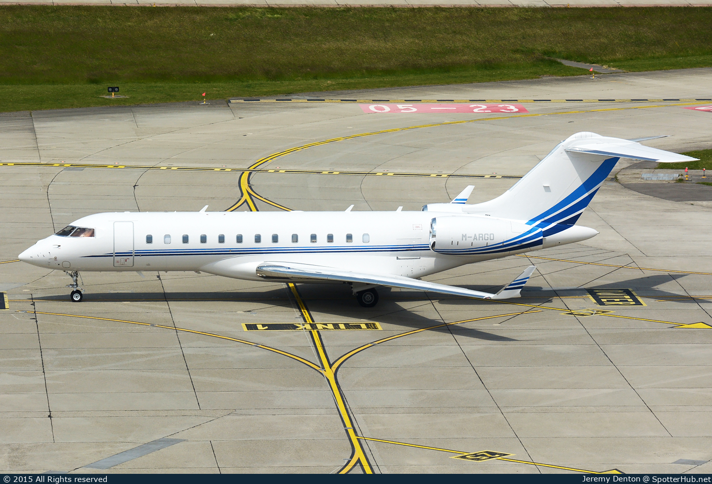 Photo of M-ARGO - Bombardier Global 6000 operated by Private