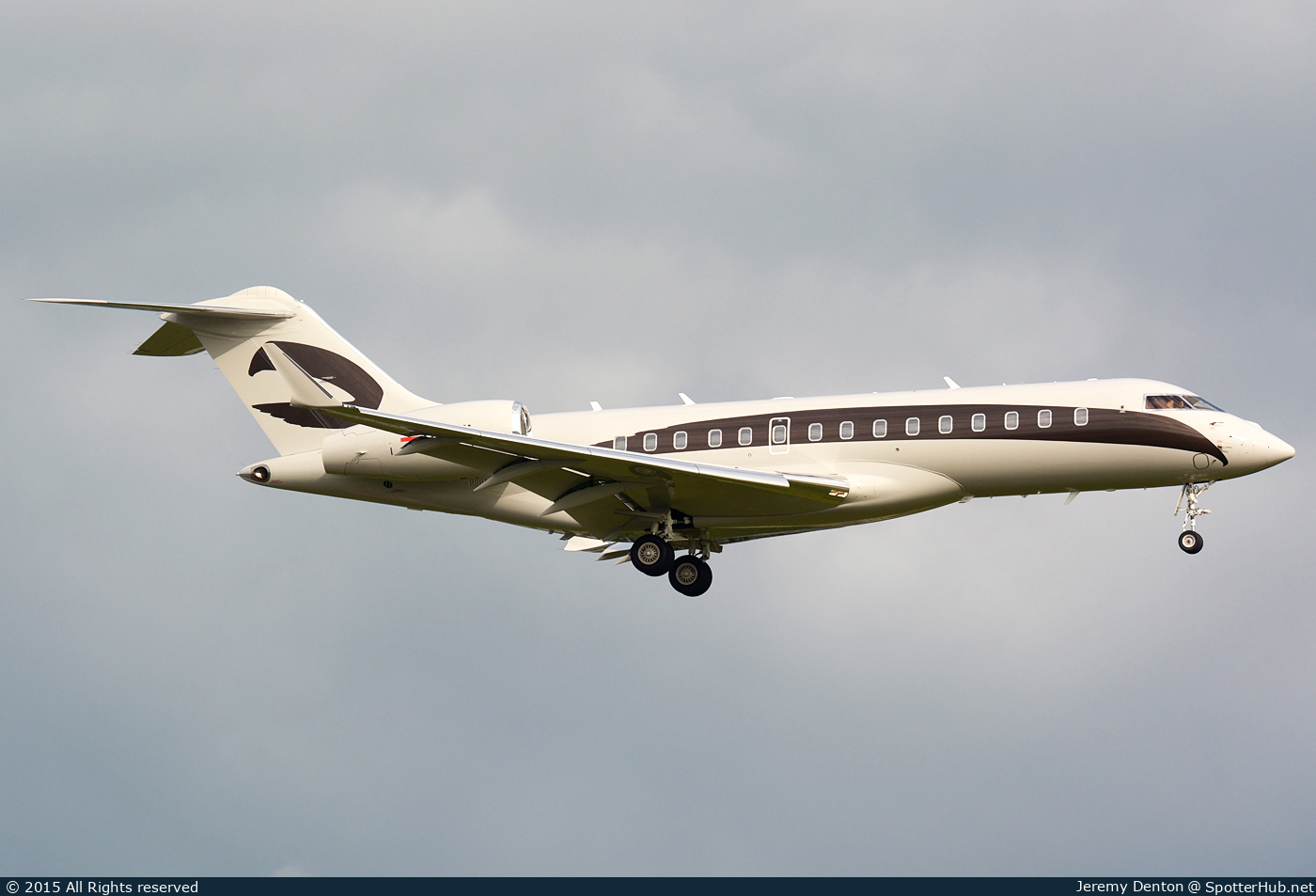 Photo of OE-LII - Bombardier Global 6000 operated by Amira Air