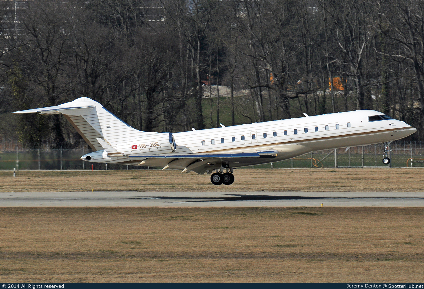Photo of HB-JGE - Bombardier Global Express XRS operated by TAG Aviation
