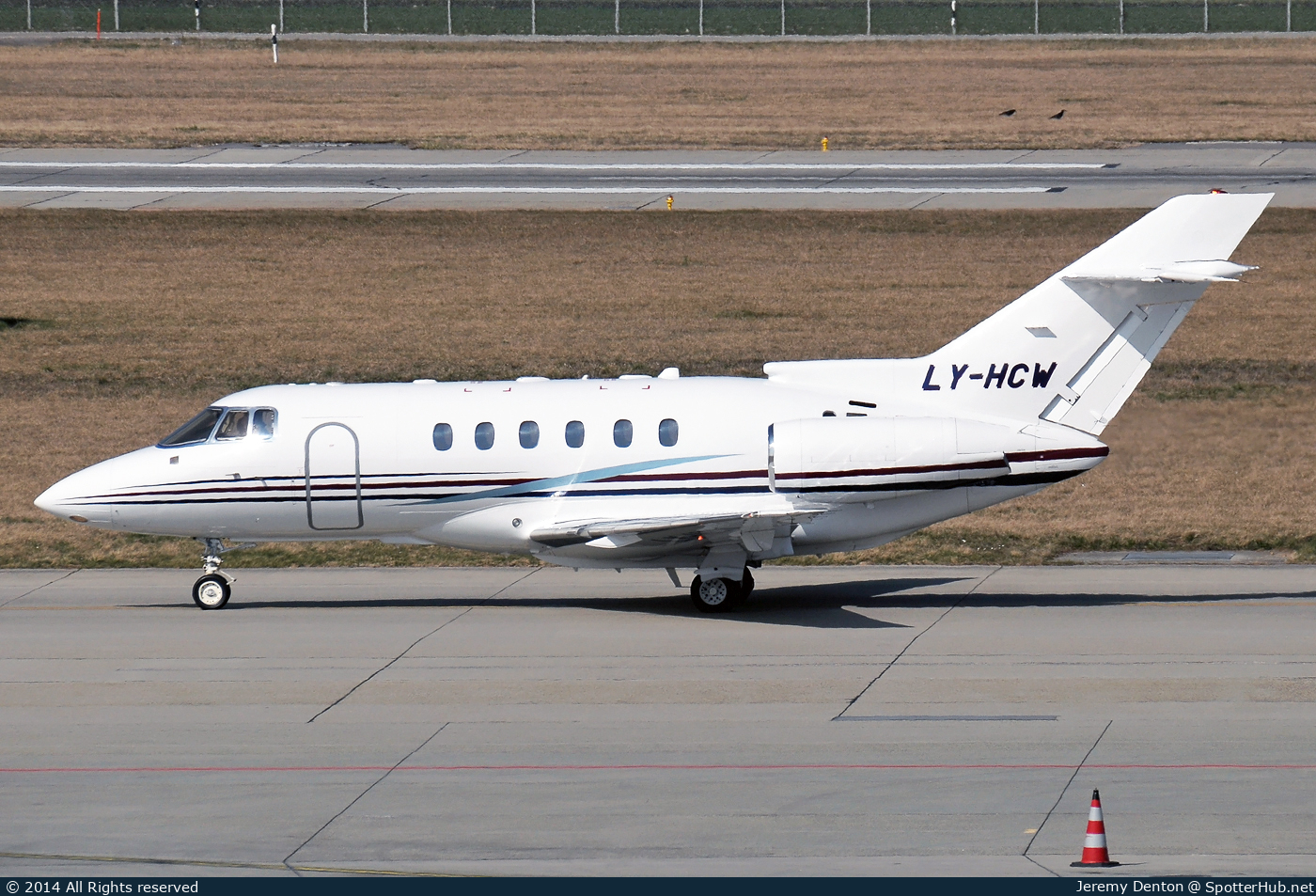 Photo of LY-HCW - Hawker Beechcraft 800XP operated by Charter Jets