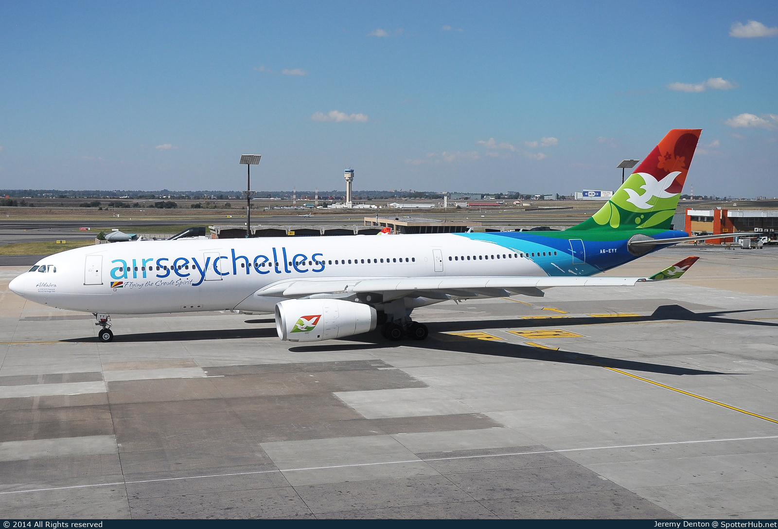 Photo of A6-EYY - Airbus A330-243 operated by Air Seychelles (opb Etihad Airways)