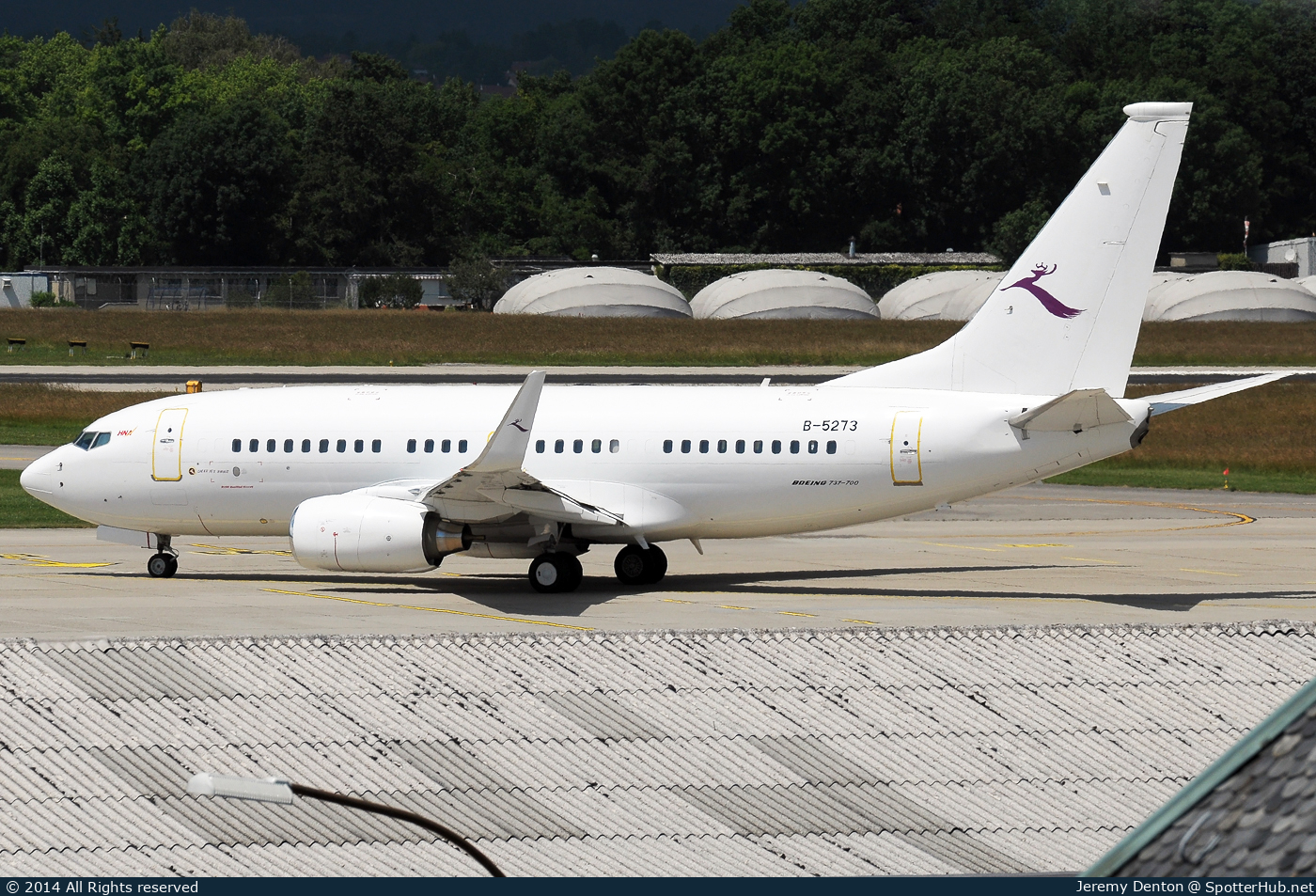 Photo of B-5273 - Boeing 737-73W(BBJ) operated by Deer Jet