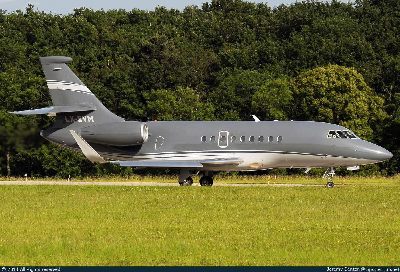 Photo of LX-EVM - Dassault Falcon 2000LX operated by Global Jet Luxembourg