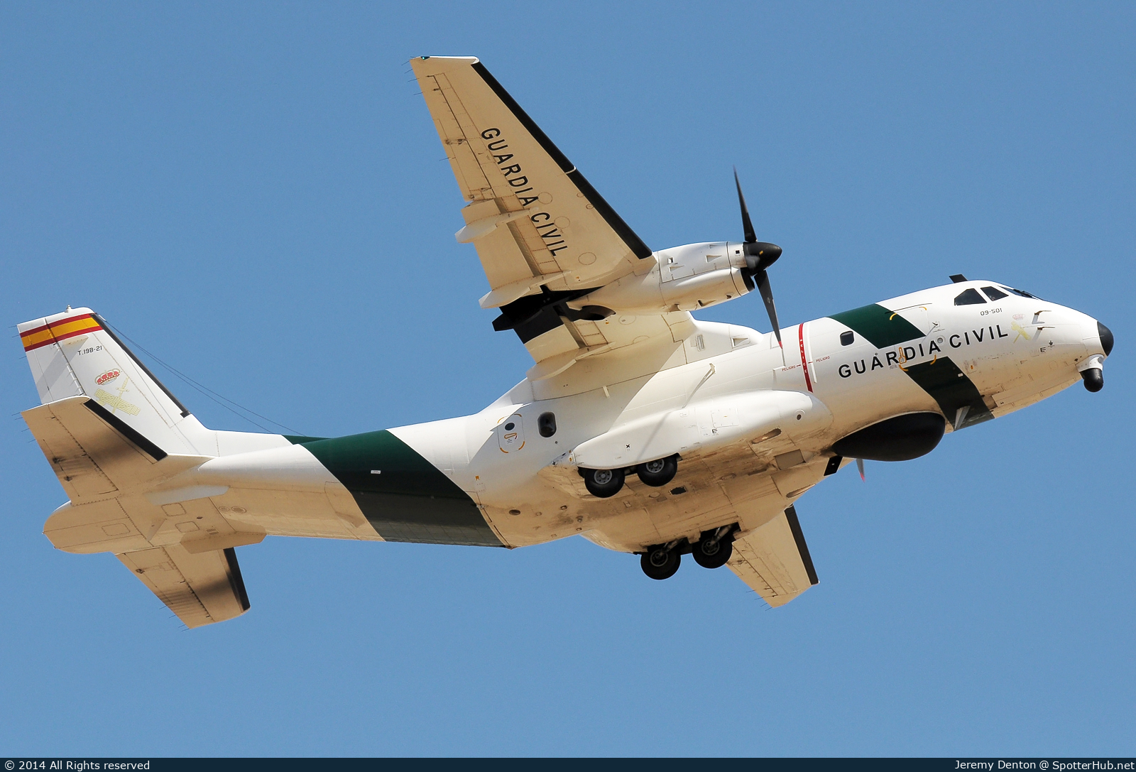 Photo of T.19B-21 - CASA CN-235MPA operated by Spanish Ministry of the Interior - Guardia Civil